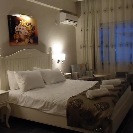 Uygulama Oteli̇ Hotel 2*