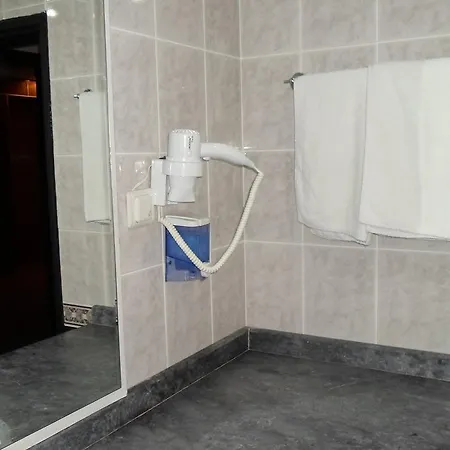 Uygulama Oteli̇ Ξενοδοχείο Κανακάλε