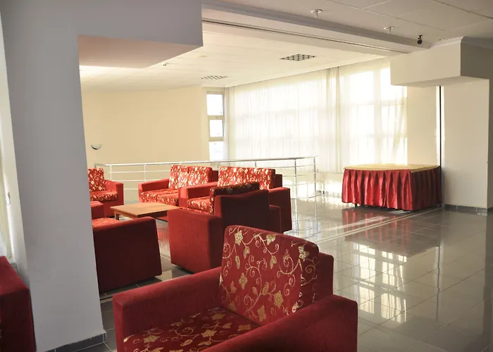 Uygulama Oteli̇ ホテル 2*