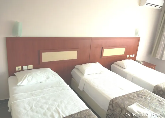 Uygulama Oteli̇ ホテル