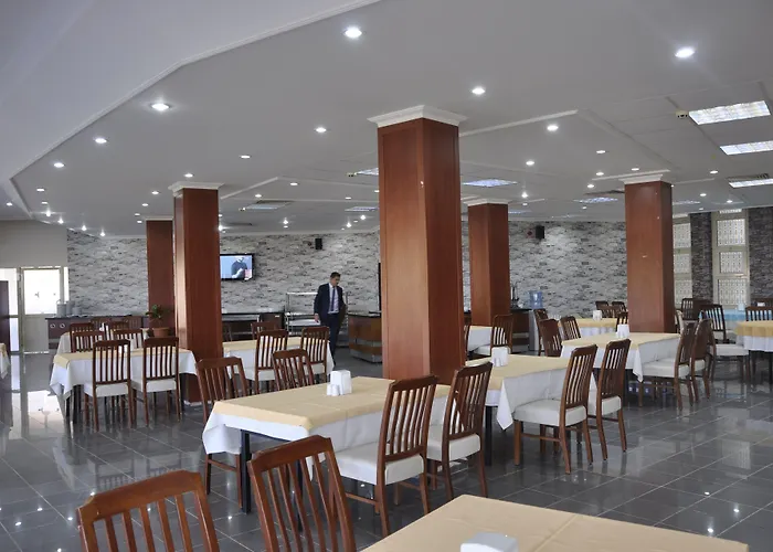 ホテル Uygulama Oteli̇ 2*