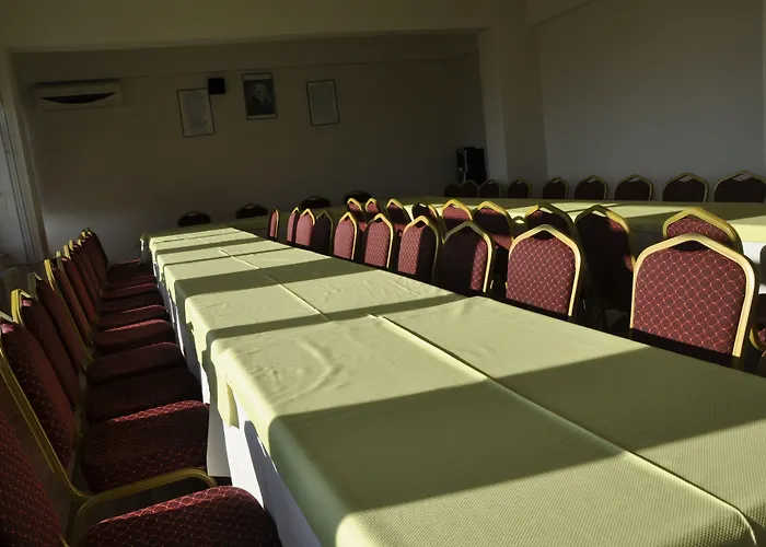 Uygulama Oteli̇ 2* チャナッカレ