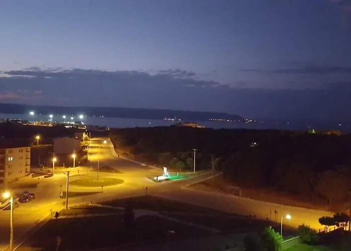 Uygulama Oteli̇ ホテル チャナッカレ