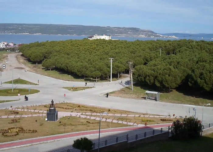 ホテル Uygulama Oteli̇ 2*