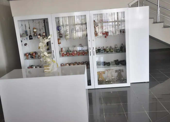 Uygulama Oteli̇ ホテル