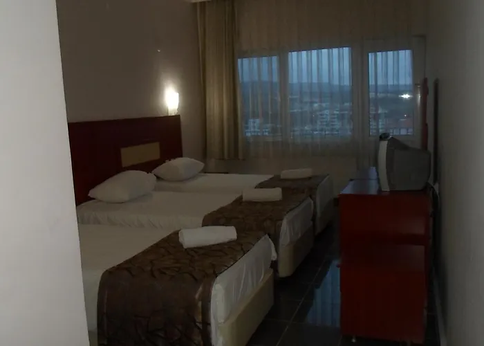 ホテル Uygulama Oteli̇