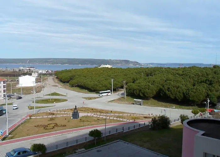 Uygulama Oteli̇ ホテル 2*