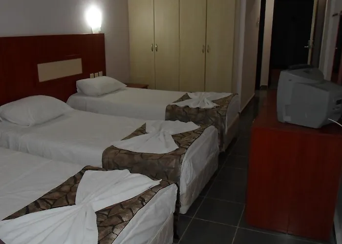 ホテル Uygulama Oteli̇