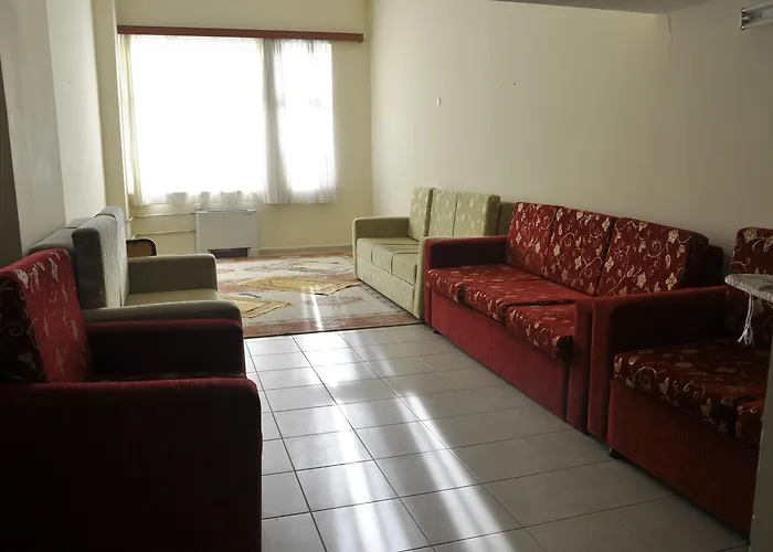 Uygulama Oteli̇ 2* チャナッカレ