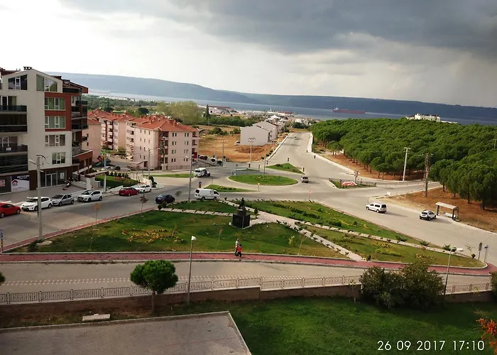 ホテル Uygulama Oteli̇ チャナッカレ